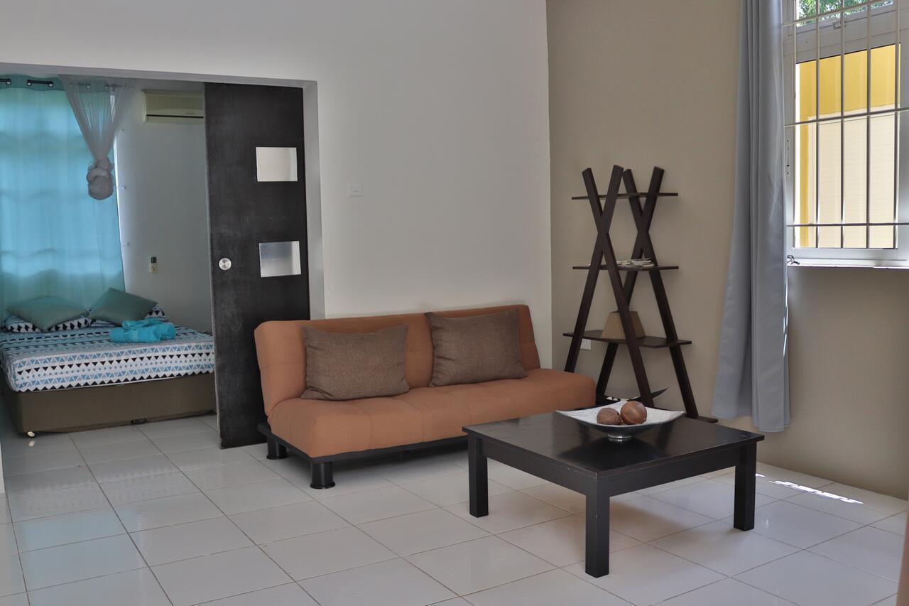 Seacret Bay Pereybere Beach Exterior photo